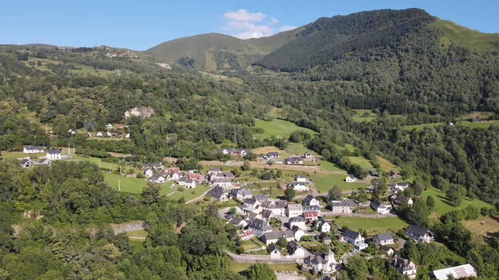 Gites De Stouet Artalens-Souin Exteriör bild